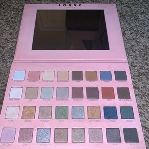 Lorac Mega Pro 4